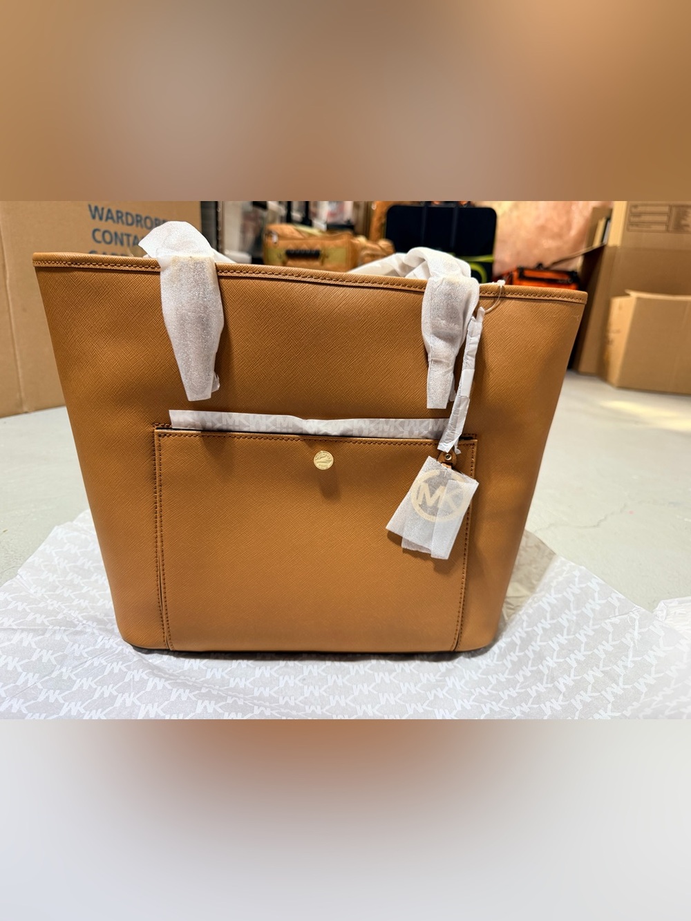 Michael Kors Jet Set Saffiano Leather Large Snap Pocket Tote Shoulder Bag, Acorn
